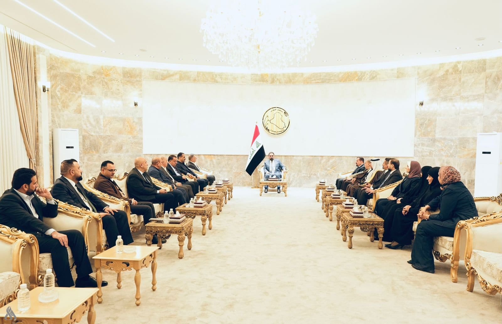 رئيس البرلمان ووفد كتلة بدر يؤكدان أهمية تنسيق الجهود لتشريع القوانين المهمة