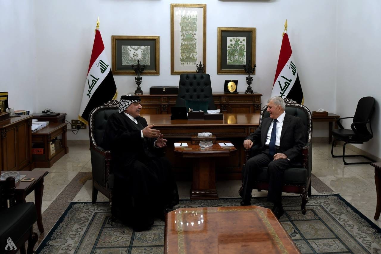 رئيس الجمهورية وعبد المهدي يؤكدان ضرورة تكاتف جميع القوى لمواجهة التحديات