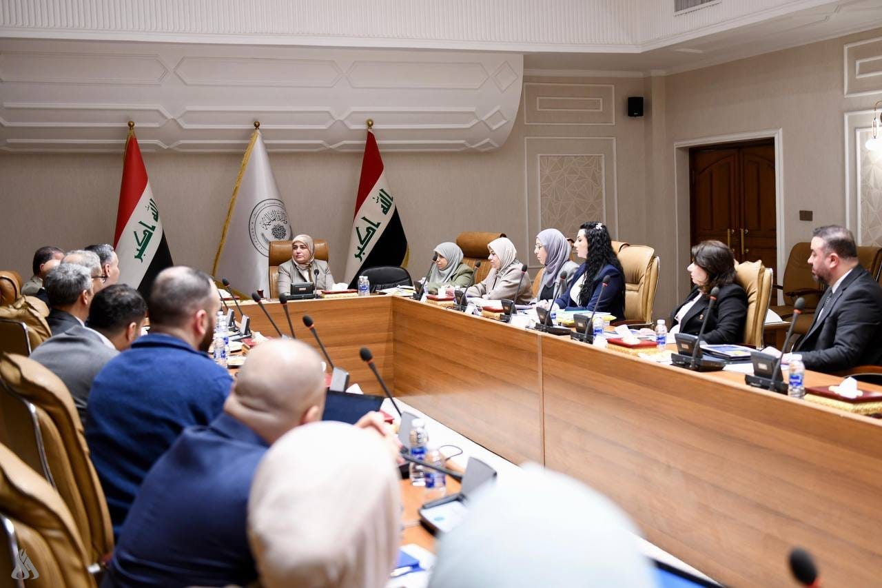 وزيرة المالية تؤكد أهمية تعزيز الشراكة مع المؤسسات الاستشارية العالمية