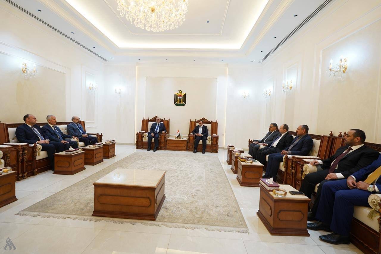 حزب الدعوة وتحالف النهج يؤكدان ضرورة الإسراع في استكمال الاستحقاقات الدستورية