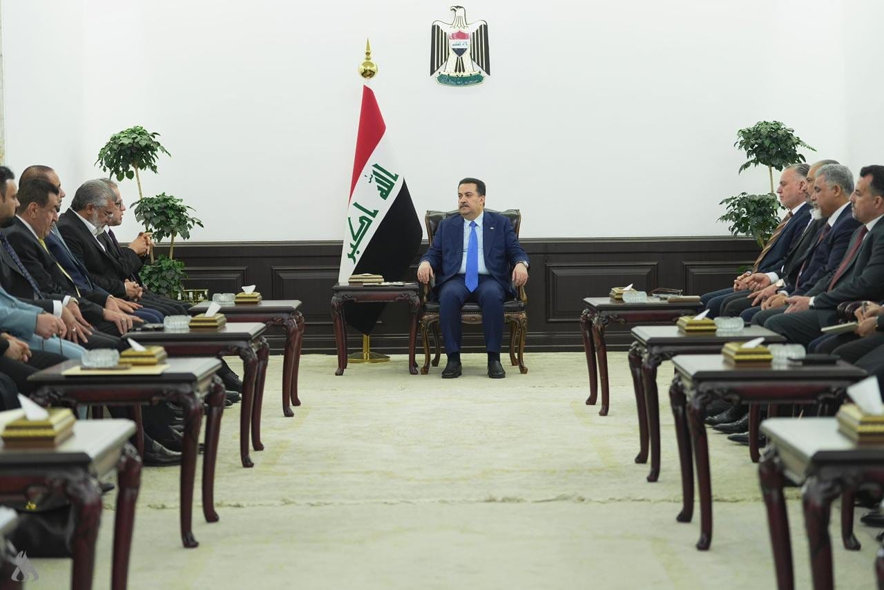 رئيس الوزراء وأعضاء كتلة صادقون يؤكدون أهمية استكمال انتخاب رئيس الجمهورية من قبل البرلمان