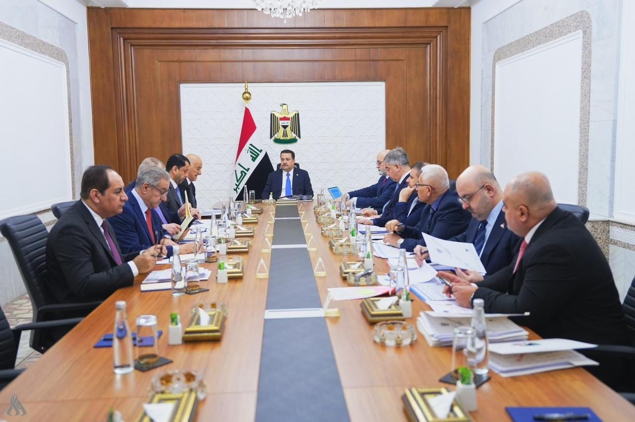 رئيس الوزراء يترأس اجتماع اللجنة العليا للمياه