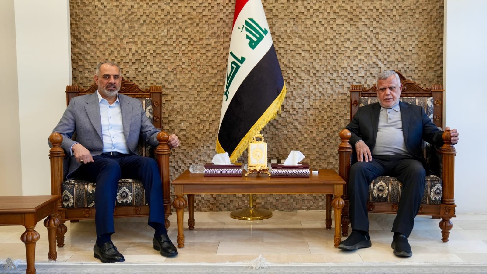 فيحان والعامري يؤكدان ضرورة استمرار الحوار السياسي لاستكمال الاستحقاقات الوطنية