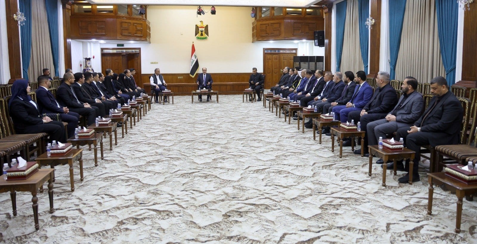 المالكي ووفد نيابي يؤكدان ضرورة توحيد الصف الوطني وتعزيز روح التعاون