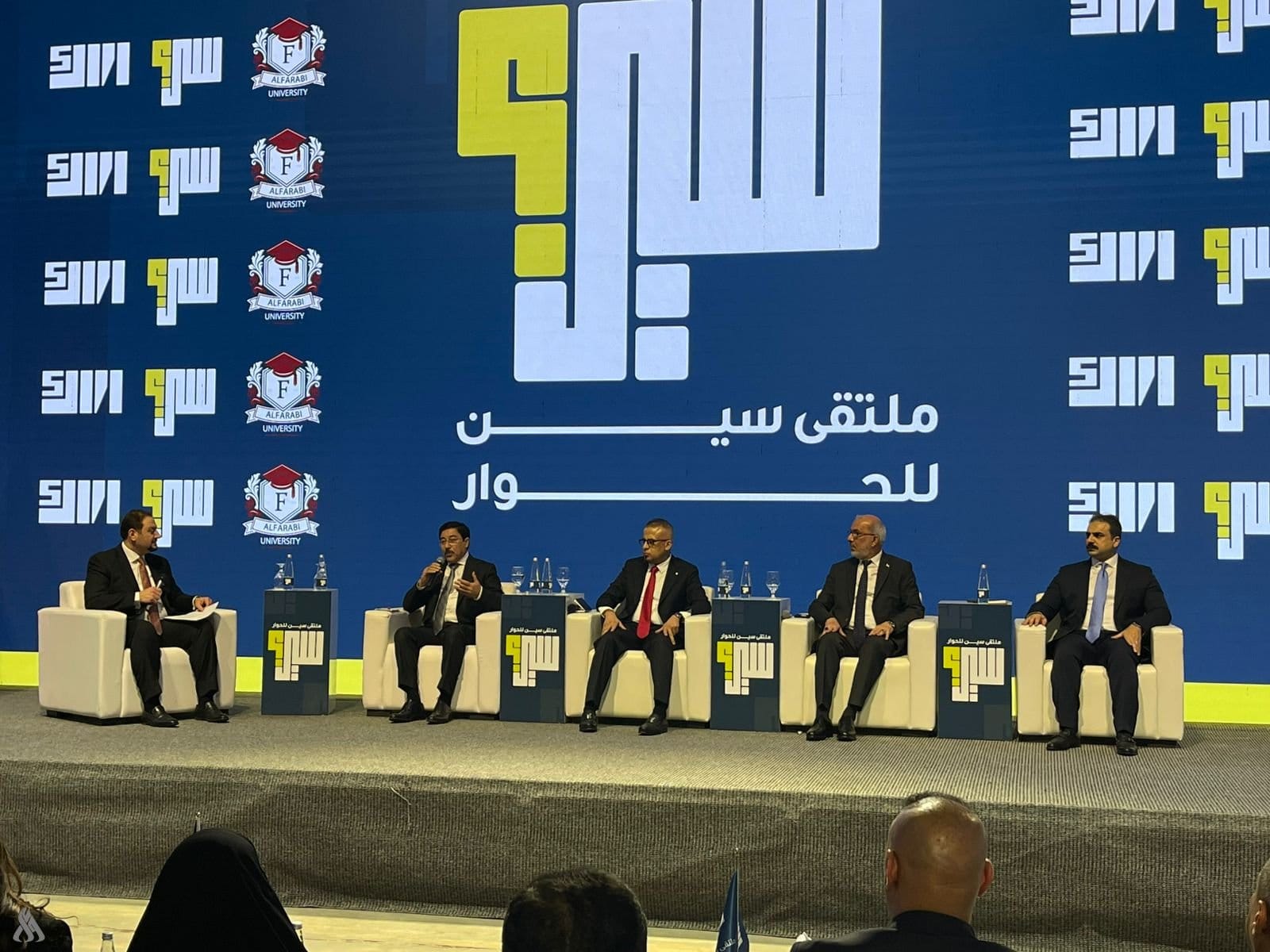 البنك المركزي: رواتب الموظفين لم ولن تتوقف وسوف نتعاون مع الحكومة