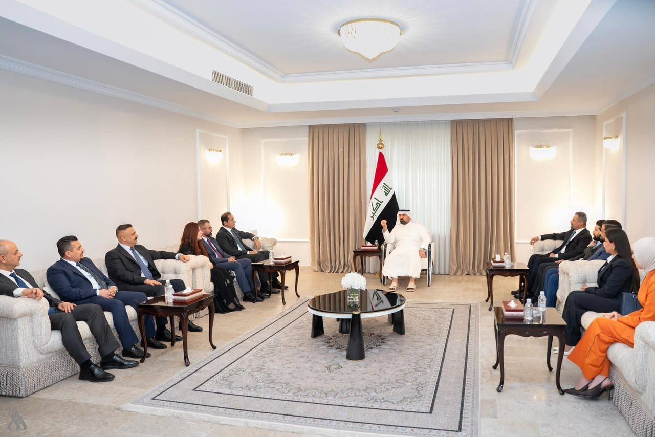 الحلبوسي ووفد كتلة الاتحاد الوطني يؤكدان أهمية التعاون لتشريع القوانين المهمة
